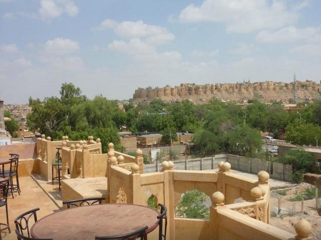 Hotel The Golden House Jaisalmer Exterior photo